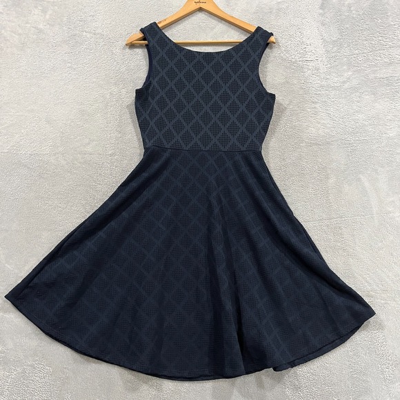 Le Lis Dress Womens Medium Kano Navy Blue Sleeveless‎ Textured Knit A Line USA - Picture 2 of 11